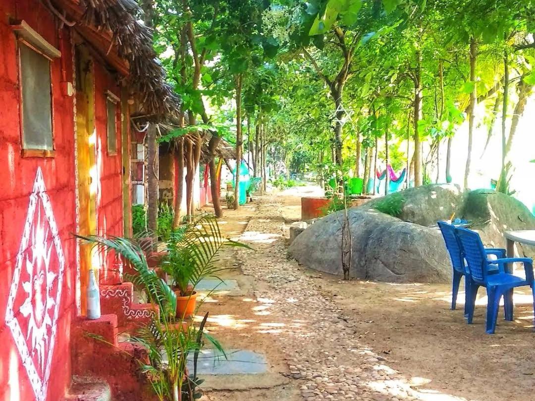 Om Shanti Om Homestay Hampi Ngoại thất bức ảnh