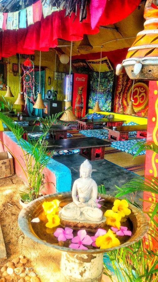 Om Shanti Om Homestay Hampi Ngoại thất bức ảnh
